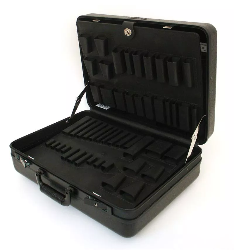 946T-CB PREMIUM POLYETHYLENE TOOL CASE WITH RECESSED HARDWARE
