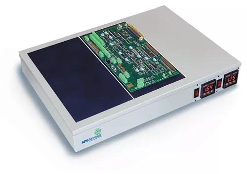 Dual hot plate with two independent, digitally programable temperature controls and dual 13" x 6.4"