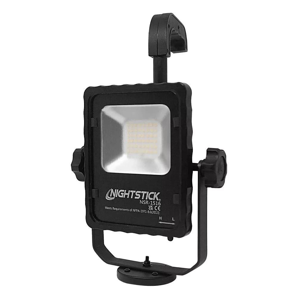 Nightstick Intrinsically Safe Rechargeable LED Scene Light w/Magnetic Base 2500 Lumens (Rechargable)NSR-1516